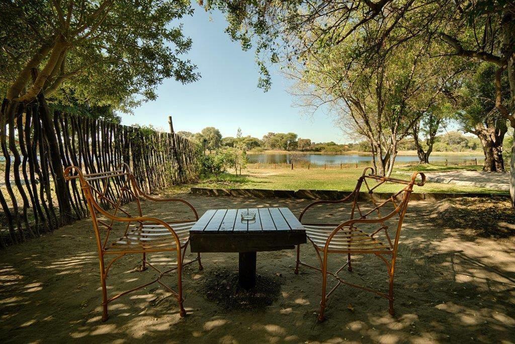 Hotel Motsebe Backpackers Maun Esterno foto